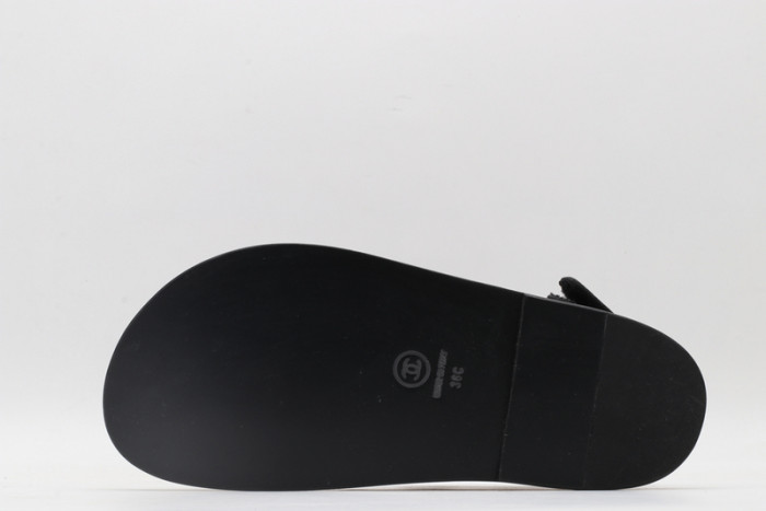 CN Slide Sandal
