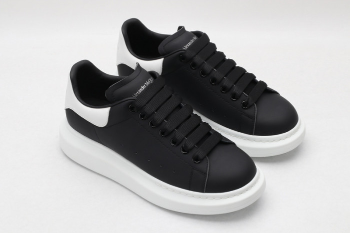 ALEXMQ Sneakers