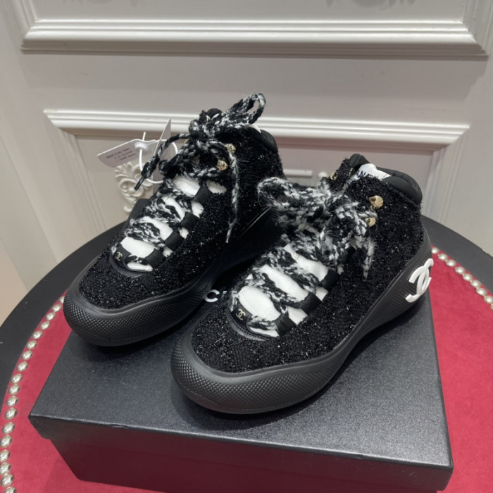 CHNL Sneaker