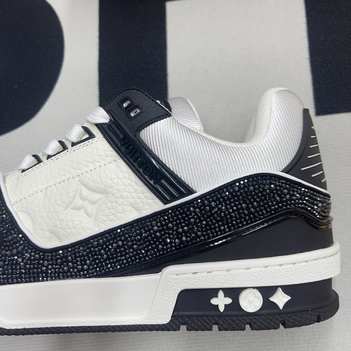 LUSV SNEAKERS