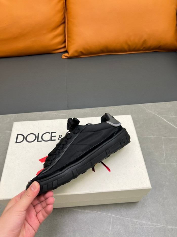 DG SNEAKER