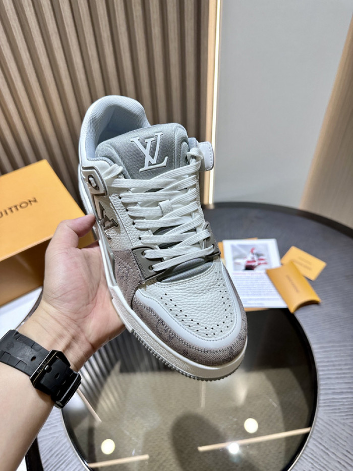 LUSV SNEAKERS