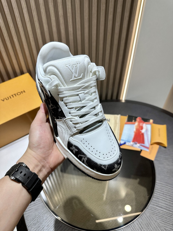 LUSV SNEAKERS