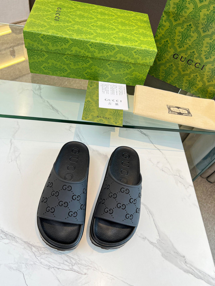 GCI GG Slide Sandal