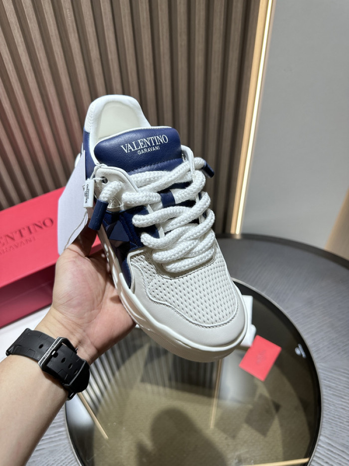 Va1e*ntin0 garavani sneaker
