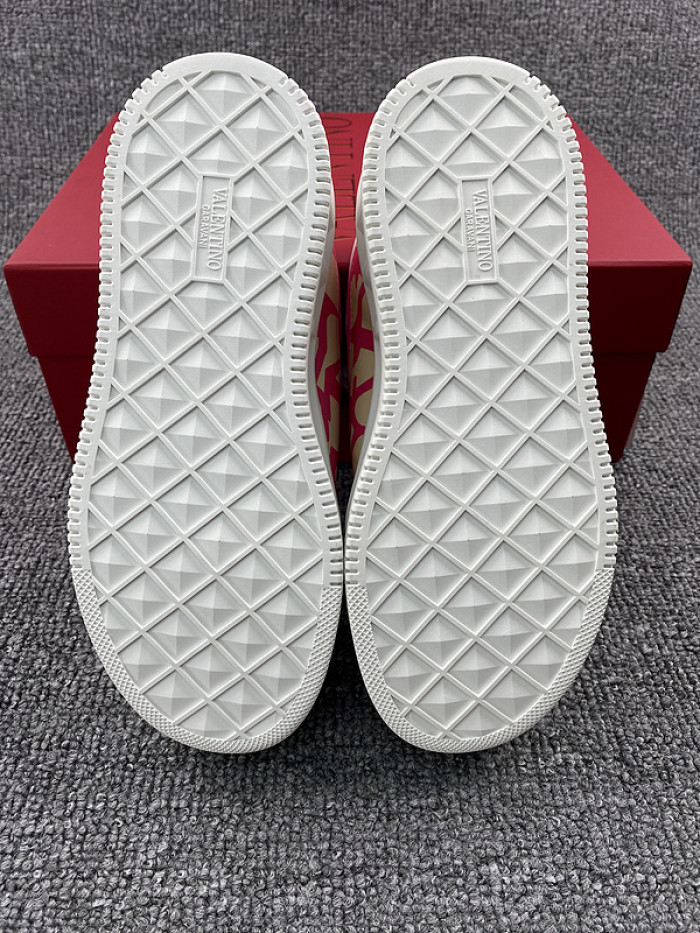 Va1e*ntin0 garavani sneaker