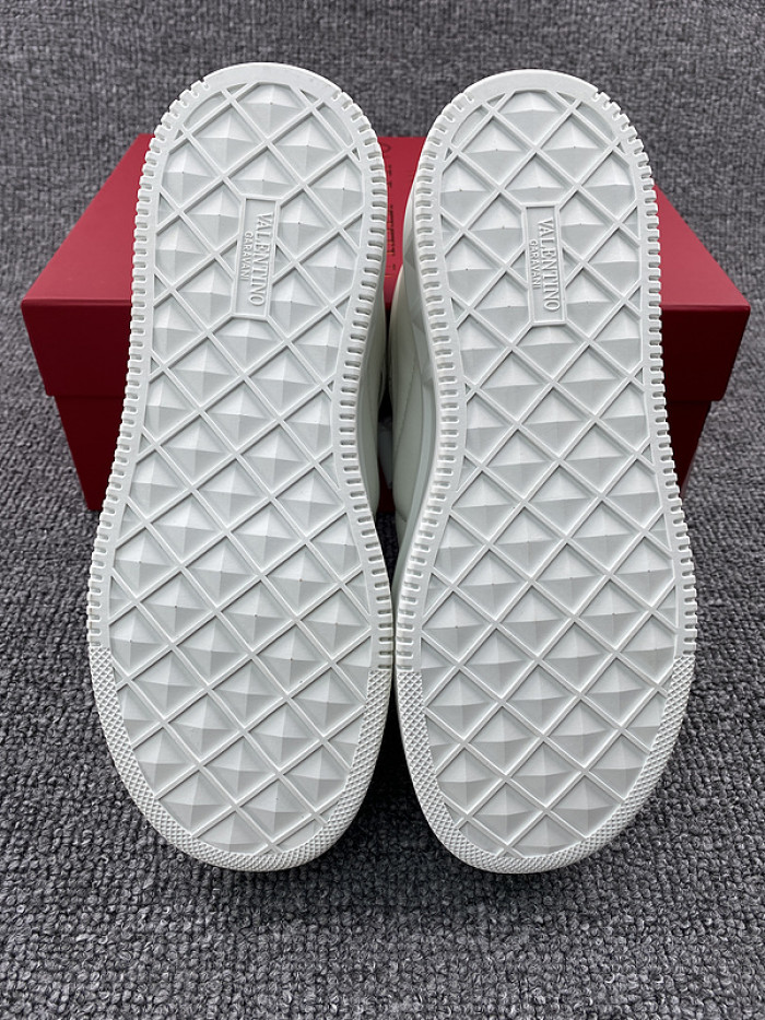 Va1e*ntin0 garavani sneaker