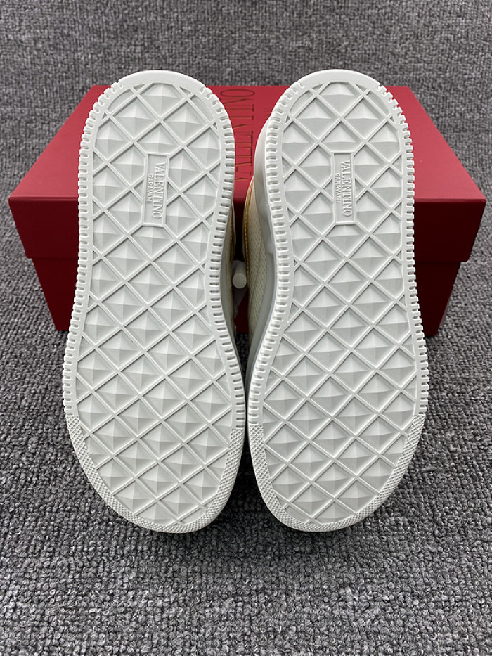 Va1e*ntin0 garavani sneaker