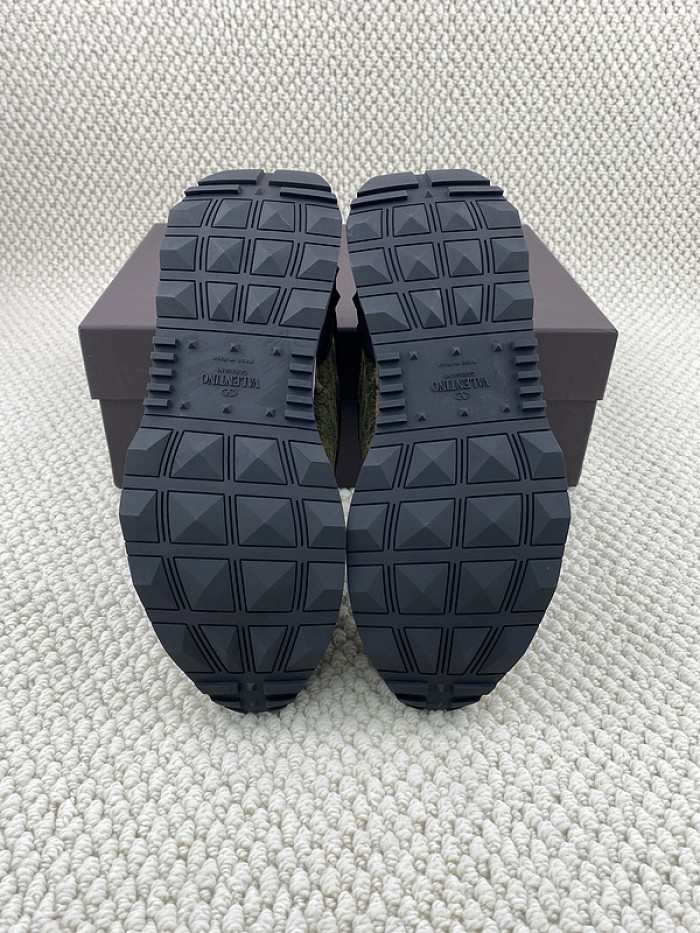 Va1e*ntin0 garavani sneaker