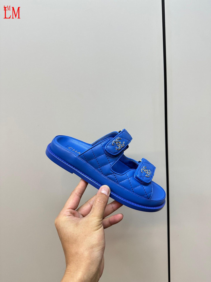 CN Slide Sandal