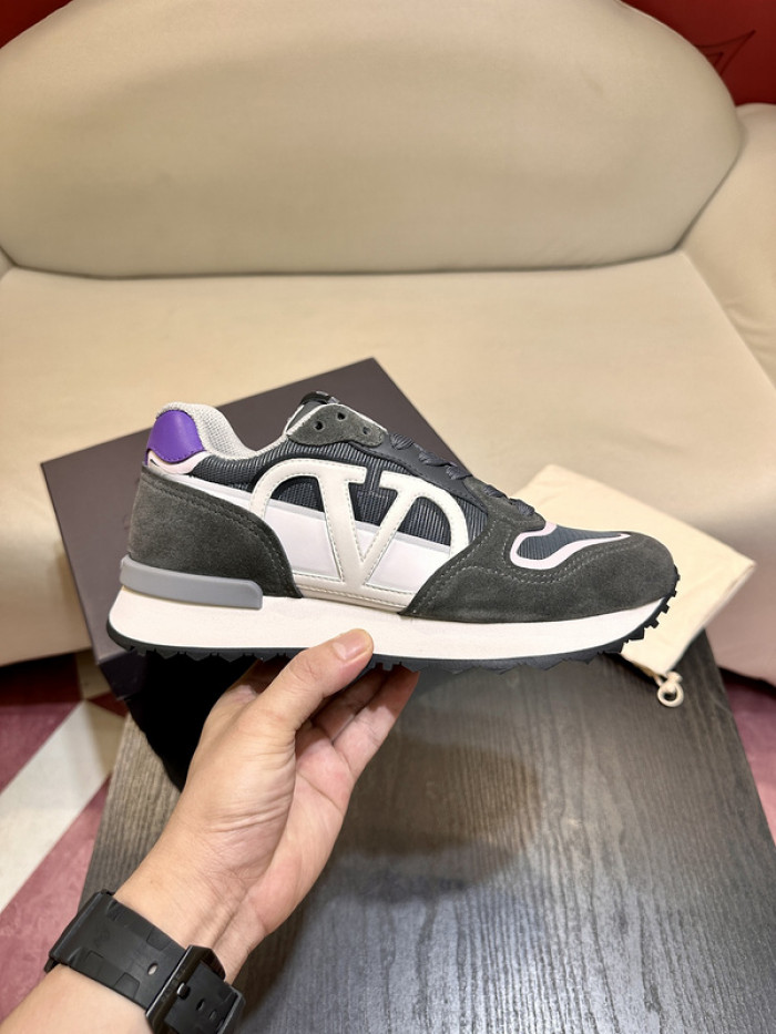 Va1e*ntin0 garavani sneaker