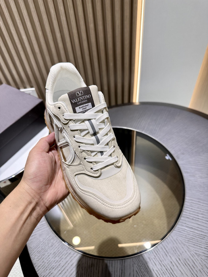Va1e*ntin0 garavani sneaker