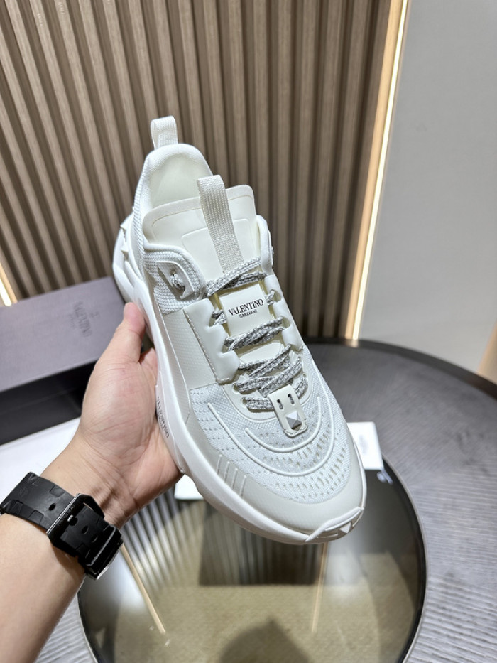 Va1e*ntin0 garavani sneaker
