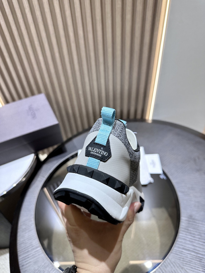 Va1e*ntin0 garavani sneaker