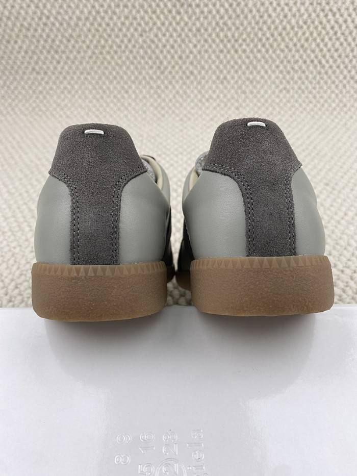 ma*s*n Ma*i*la sneaker