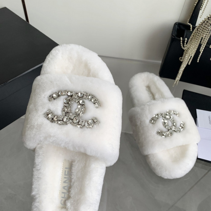 CN Slide Sandal