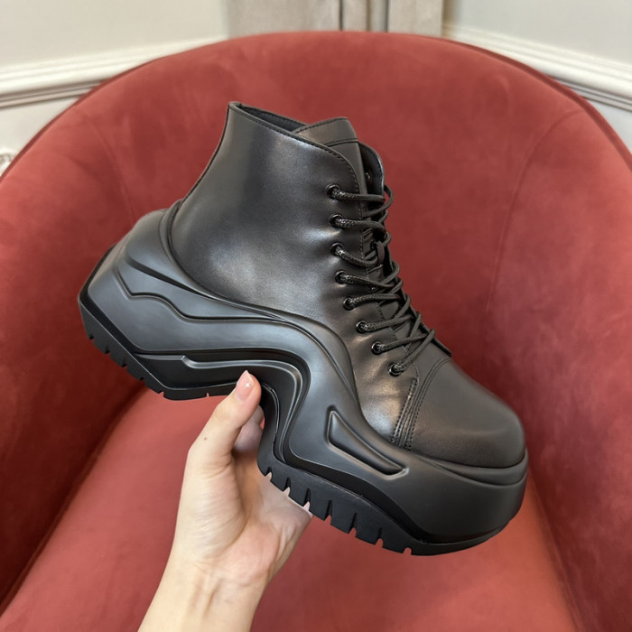 LUSV SNEAKERS