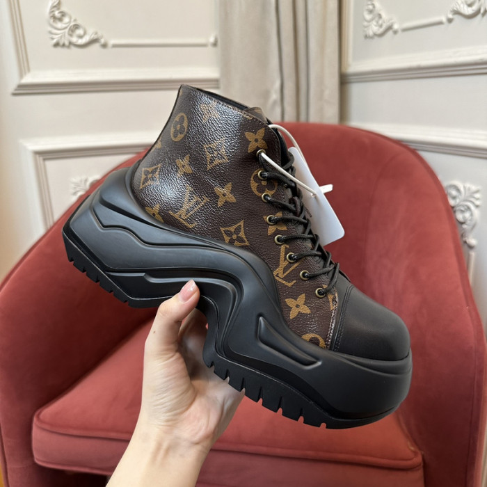LUSV SNEAKERS