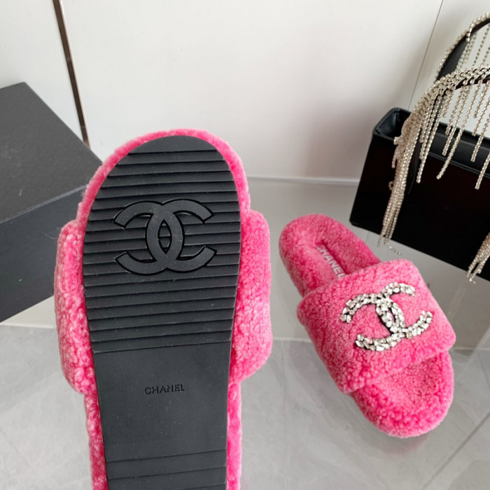 CN Slide Sandal