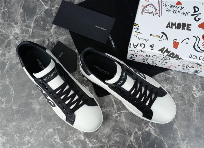 DG SNEAKER