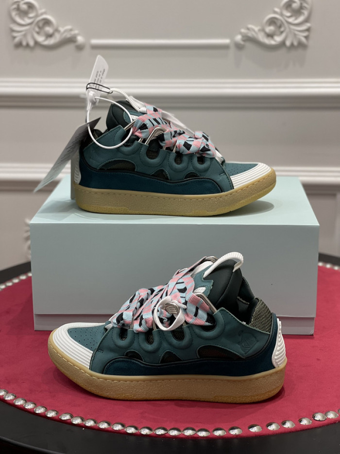 Lanu1n curb sneaker