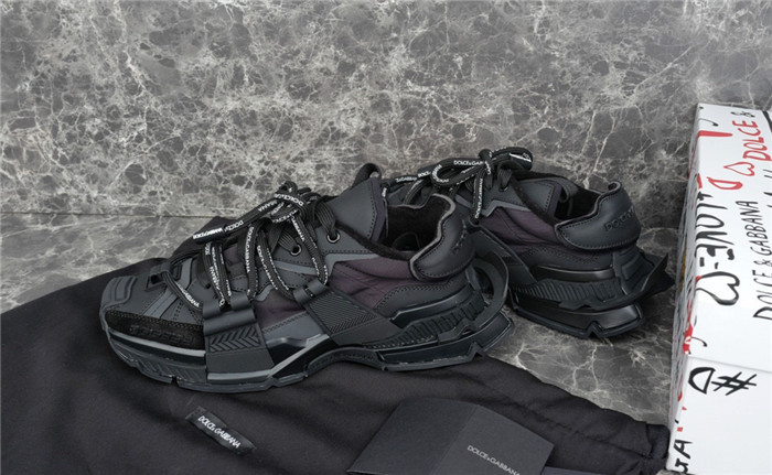 DG SNEAKER