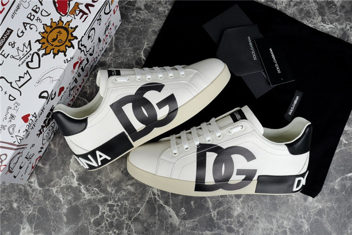 DG SNEAKER