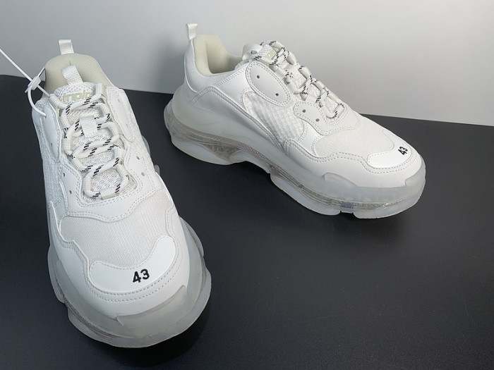 BALCIA TRIPLE S SNEAKER