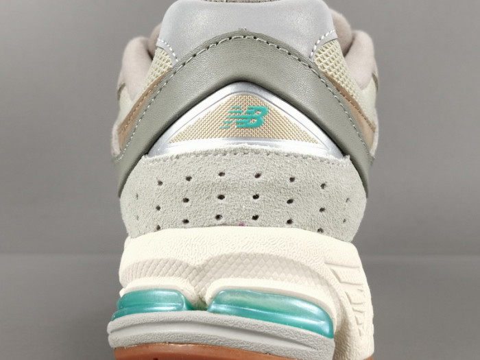 atmos × new Ba1an*e 2002r oasis m2002ram