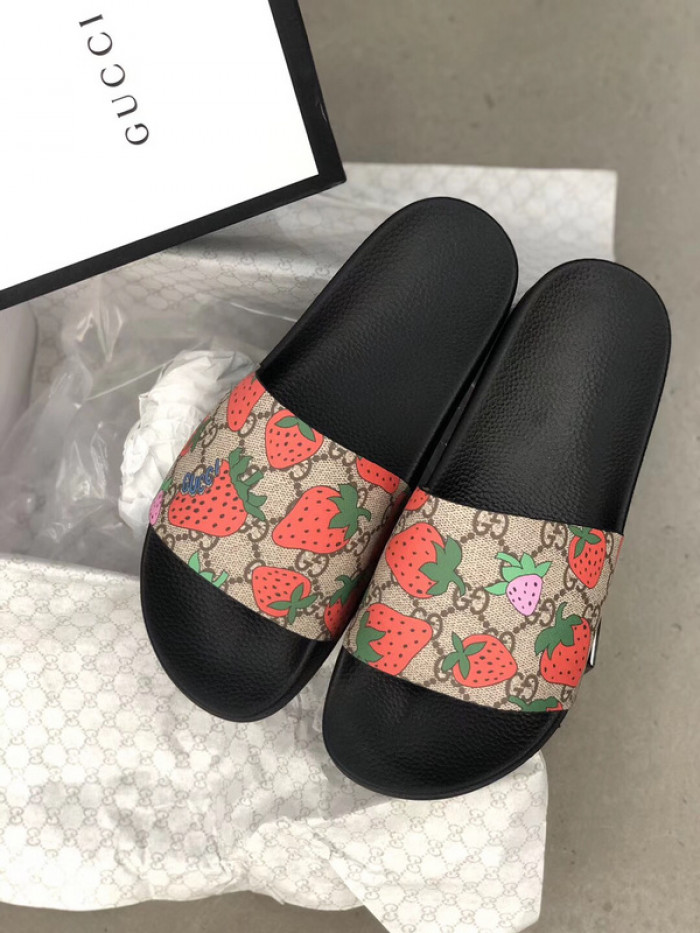 GCI GG Slide Sandal