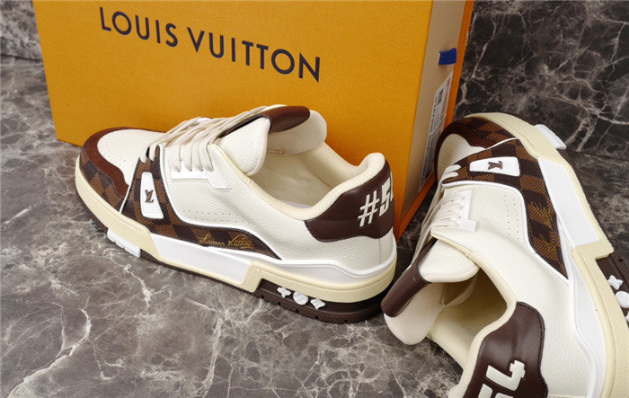 LUSV SNEAKERS