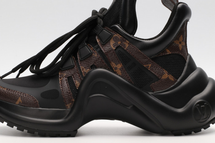 LUSV SNEAKERS