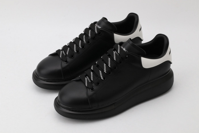 ALEXMQ Sneakers