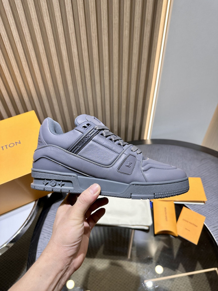 LUSV SNEAKERS