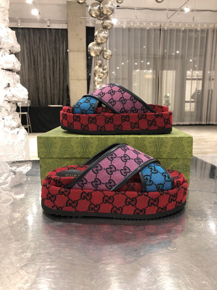 GCI GG Slide Sandal