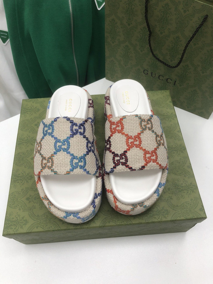 GCI GG Slide Sandal