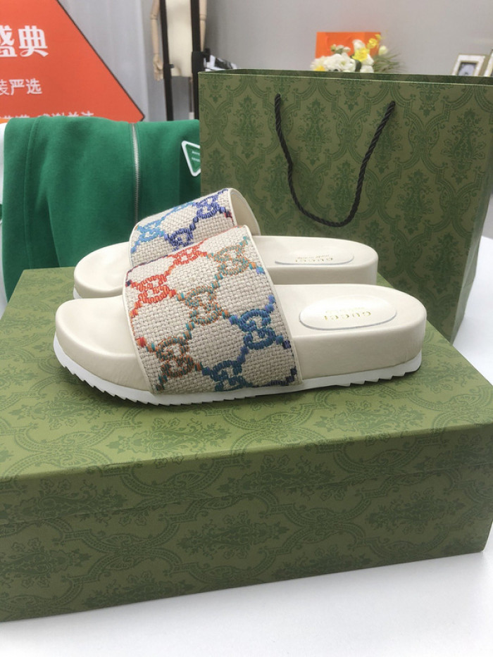 GCI GG Slide Sandal