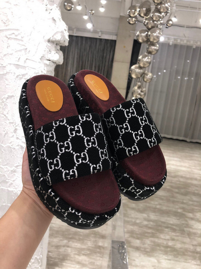 GCI GG Slide Sandal