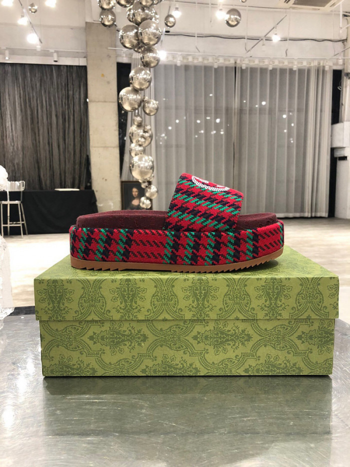 GCI GG Slide Sandal