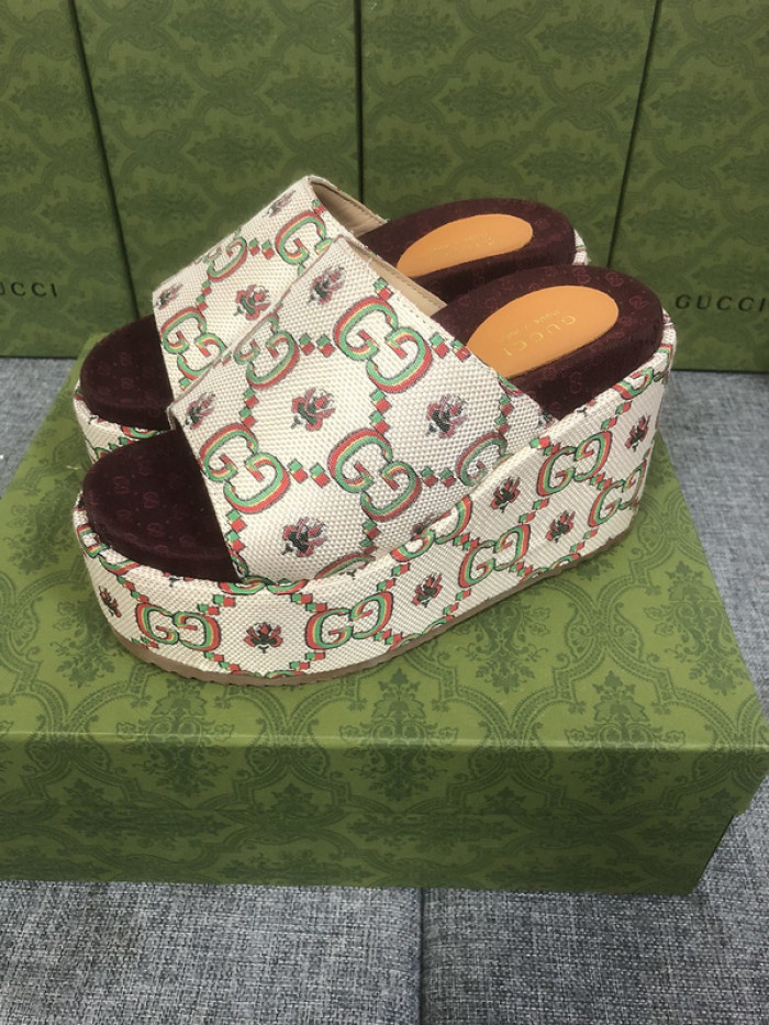GCI GG Slide Sandal