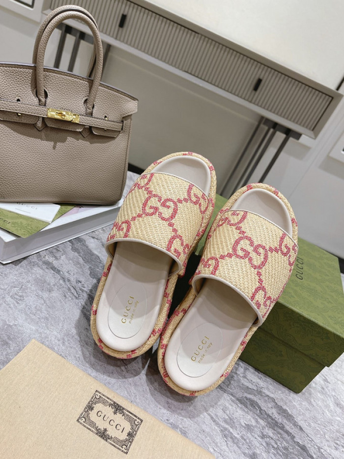 GCI GG Slide Sandal