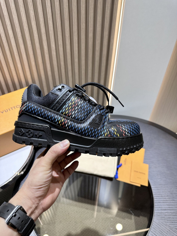 LUSV SNEAKERS