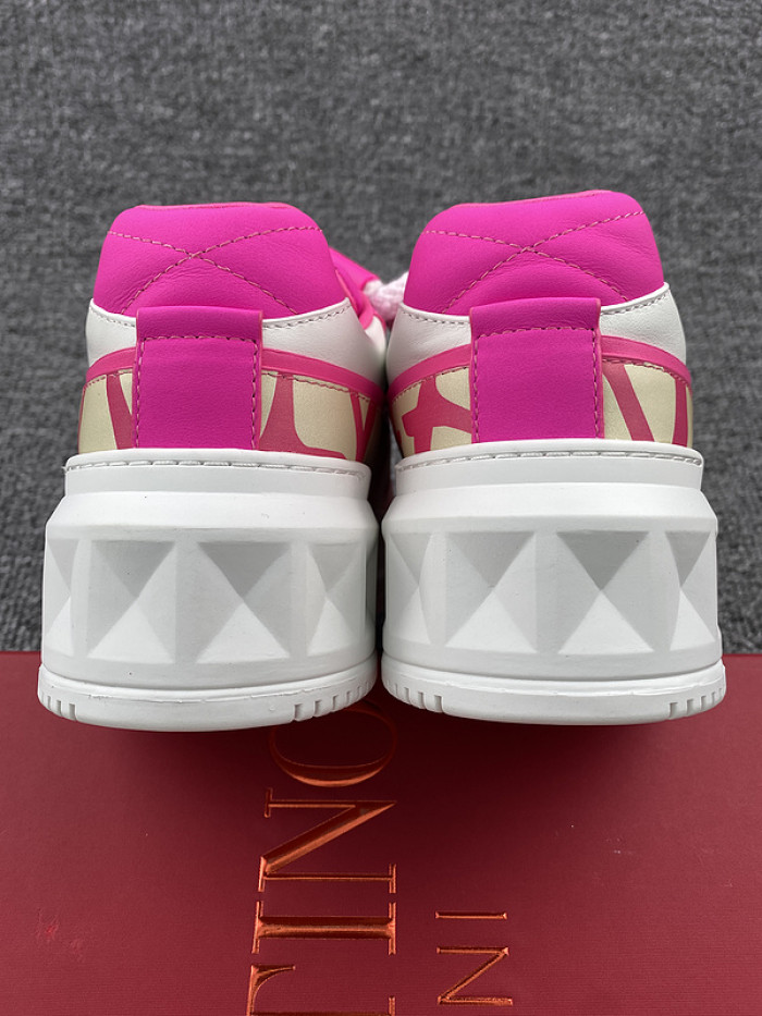 Va1e*ntin0 garavani sneaker