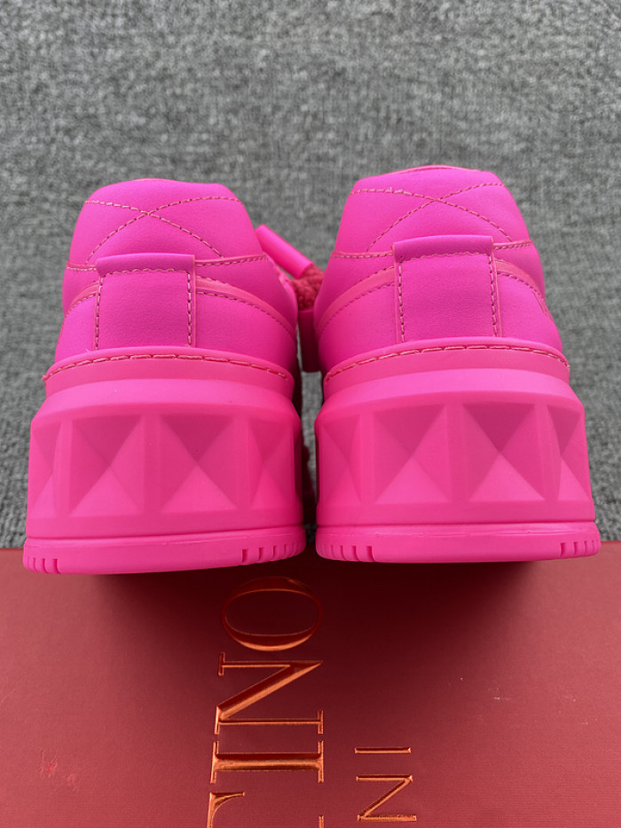 Va1e*ntin0 garavani sneaker