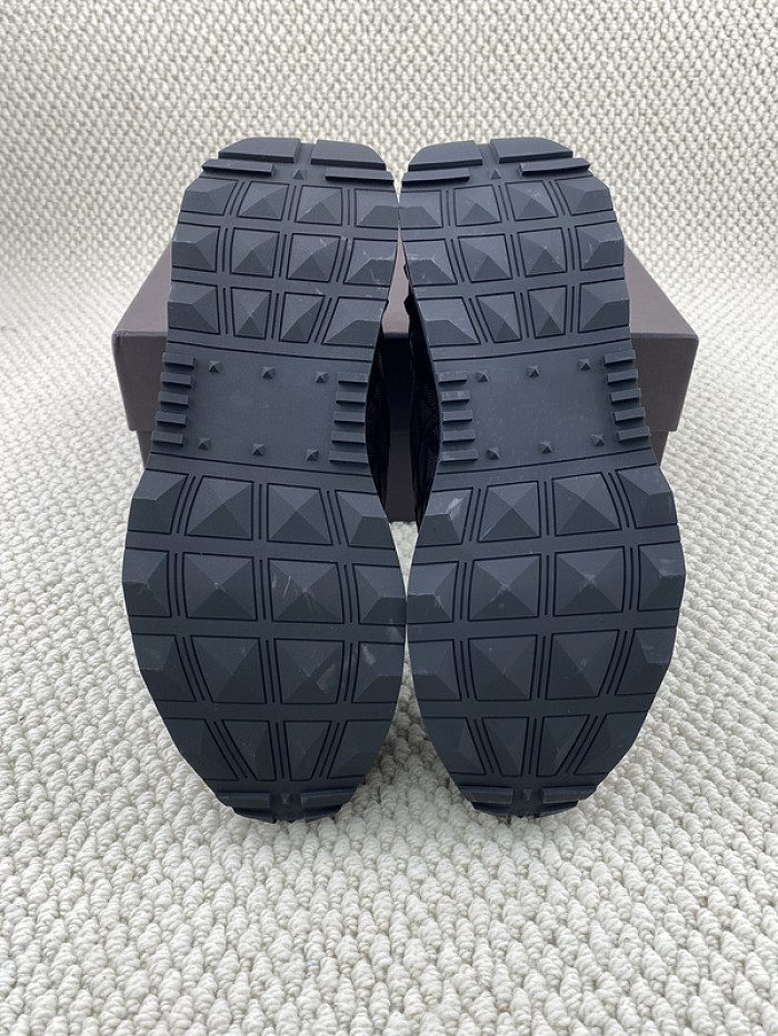Va1e*ntin0 garavani sneaker