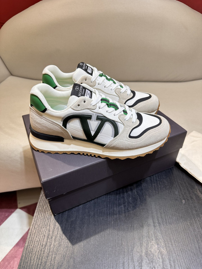 Va1e*ntin0 garavani sneaker
