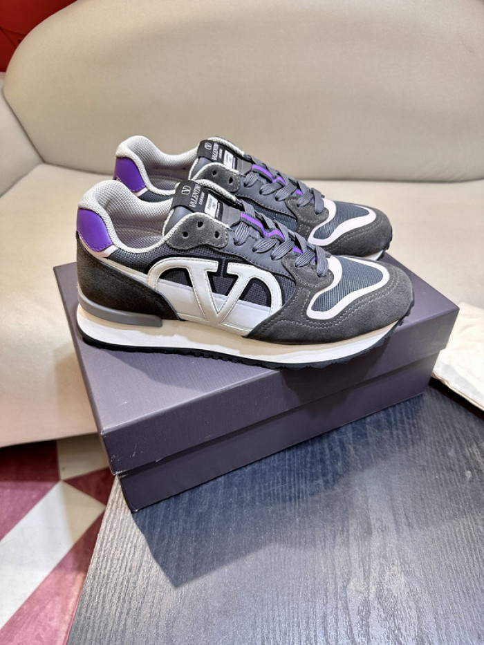 Va1e*ntin0 garavani sneaker