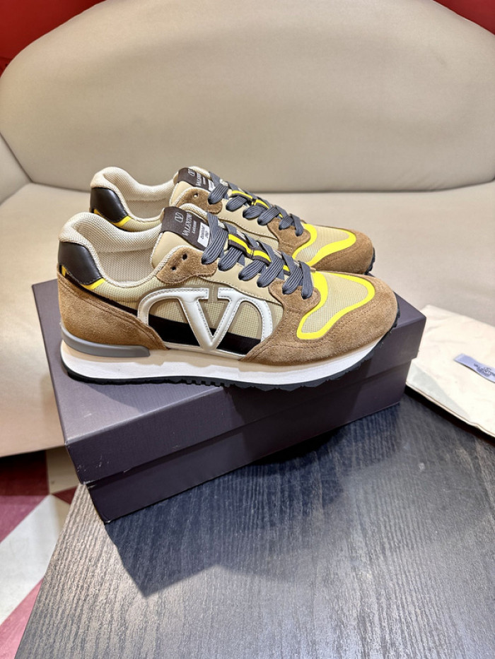 Va1e*ntin0 garavani sneaker