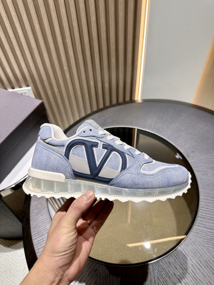 Va1e*ntin0 garavani sneaker