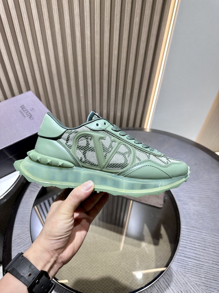 Va1e*ntin0 garavani sneaker